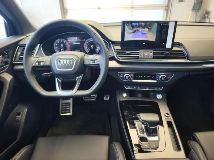 Audi Q5L 2025 Model quattro 45th Anniversary Collector Edition Edition 40TFSI Luxury Dynamic Model – фото 6