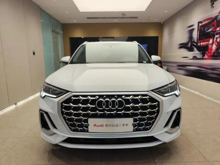 AUDI Q3 2025 Model quattro 45th Anniversary Collector Edition Edition 35 TFSI Fashion Dynamic Model