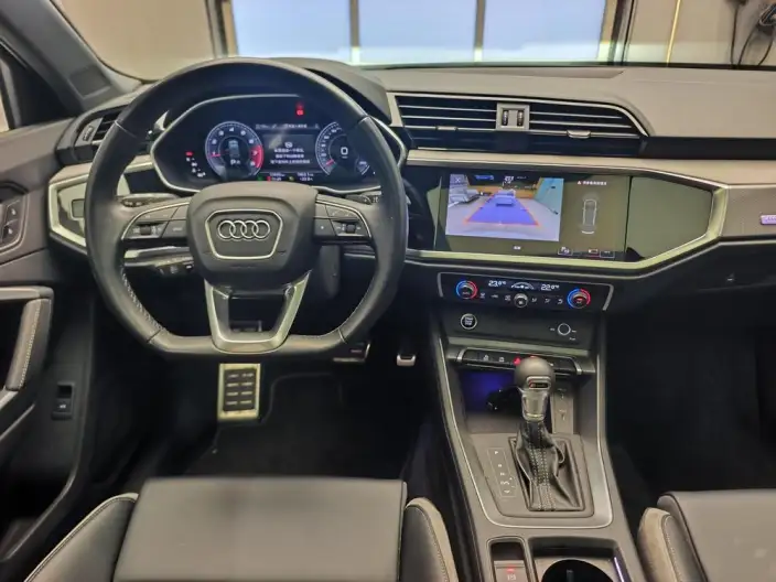 AUDI Q3 2025 Model quattro 45th Anniversary Collector Edition Edition 35 TFSI Fashion Dynamic Model – фото 9
