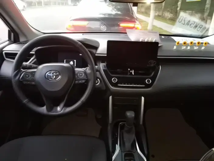 Toyota Corolla Cross 2023 Model 2.0L Intelligent Hybrid Pioneer Edition – фото 5