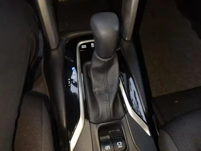 Toyota Corolla Cross 2023 Model 2.0L Intelligent Hybrid Pioneer Edition – фото 9