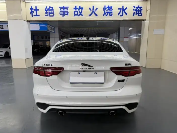 Jaguar XE L 2025 Model 2.0T 250PS R-DYNAMIC 90th Anniversary Collector Edition Edition – фото 5