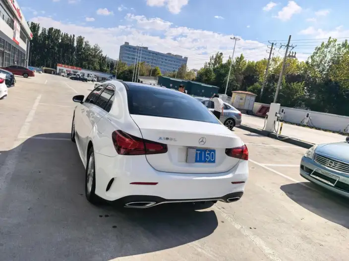 Mercedes-Benz A-class 2023 Model A 180 L – фото 3