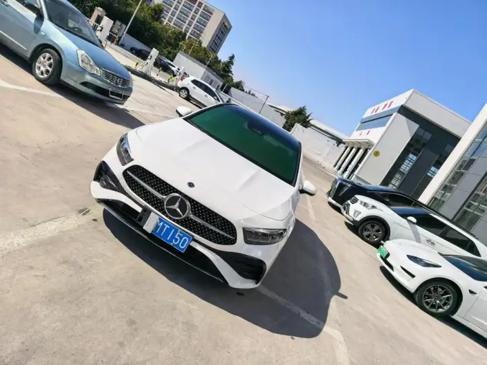 Mercedes-Benz A-class 2023 Model A 180 L – фото 8