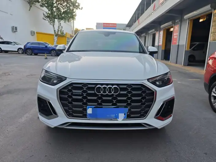Audi Q5L 2022 Model Facelift 40T Luxury Dynamic Model