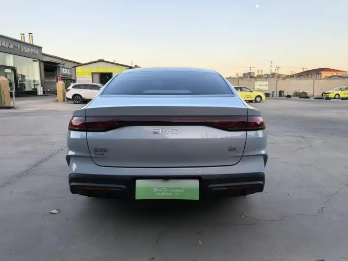 QinL DM 2024 Model DM-i 80KM Leading Model – фото 5