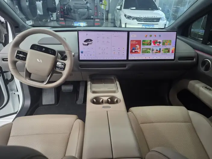 Li Auto i6 2025 Model 4WD Standard Edition – фото 5