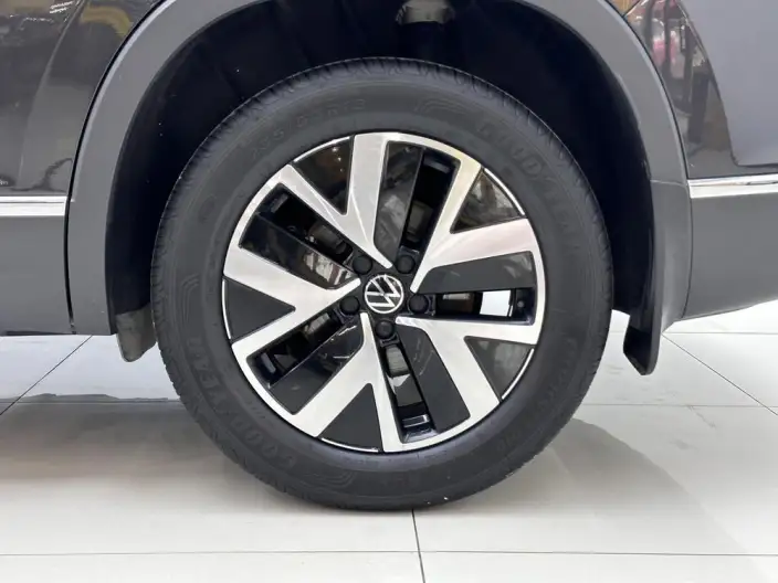 Volkswagen Tayron 2024 Model 300TSI 2WD Luxury Plus Advanced version – фото 9
