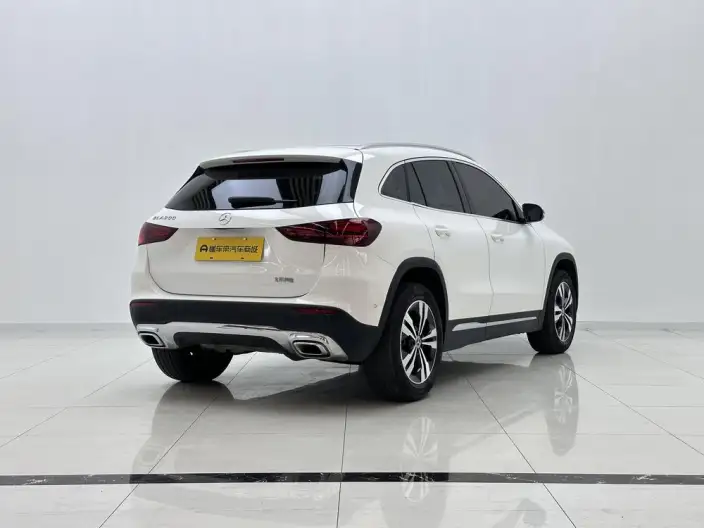 Mercedes-Benz GLA 2024 Model GLA 200 – фото 7