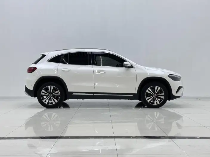 Mercedes-Benz GLA 2024 Model GLA 200 – фото 8