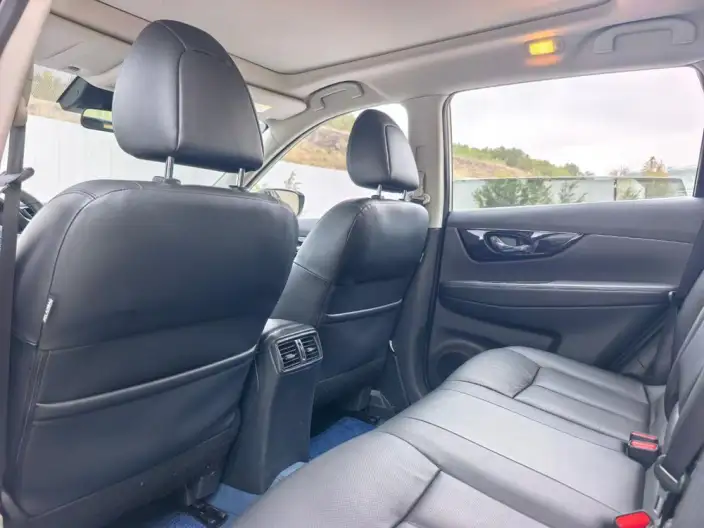 Nissan X-Trail 2022 Model 2.0L 2WD Smart Connect Premium – фото 9