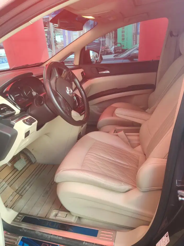 Buick GL8 2022 Model Facelift Business class 2.0T Smart Noble Model – фото 9