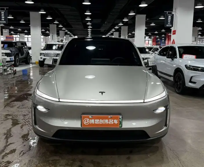 Model Y L 2026 Model Standard Edition