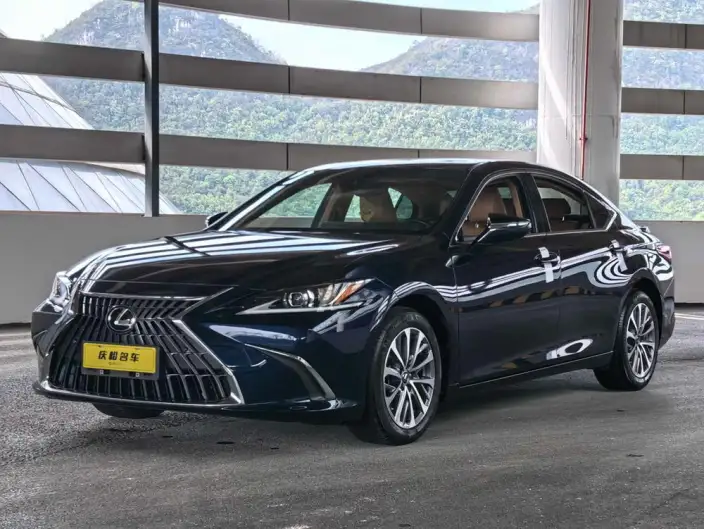 Lexus ES 2022 Model 200 Superior Edition