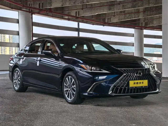 Lexus ES 2022 Model 200 Superior Edition
