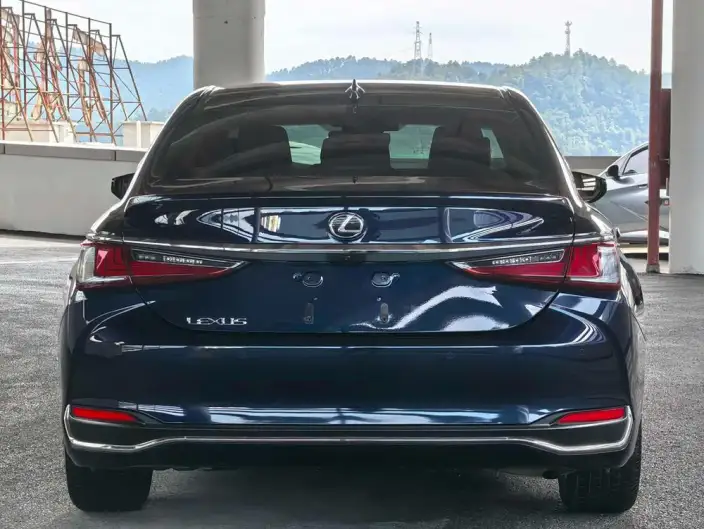 Lexus ES 2022 Model 200 Superior Edition – фото 5