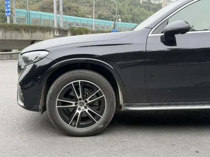 Mercedes-Benz GLC 2025 Model Facelift GLC 260 L 4MATIC Luxury Model 5 seat – фото 9