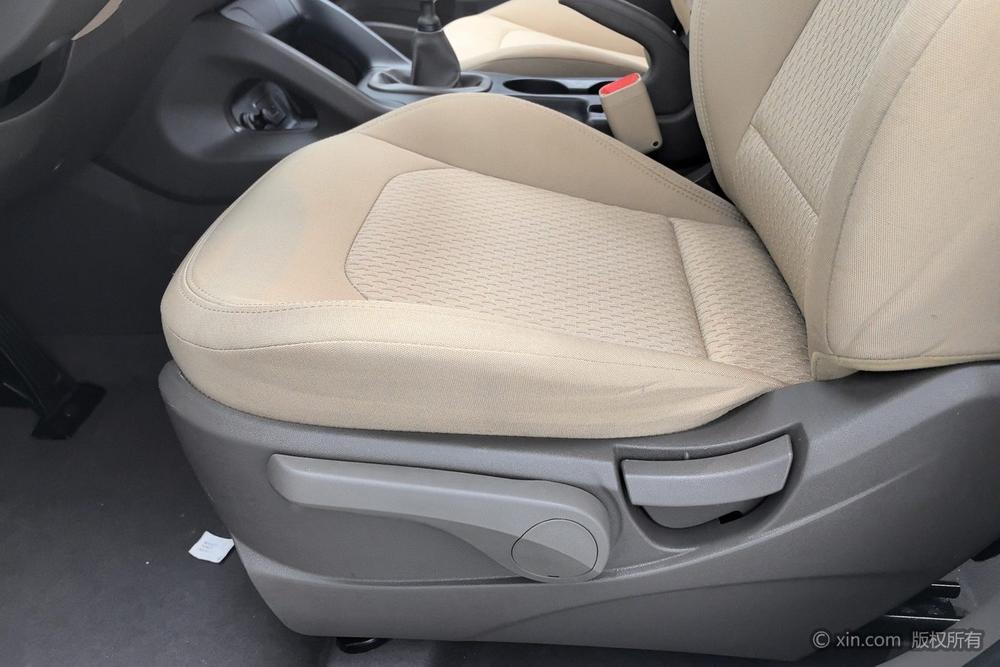Hyundai ix35 2013 модификация 2.0L Manual 2WD Comfort GL National IV – фото 17