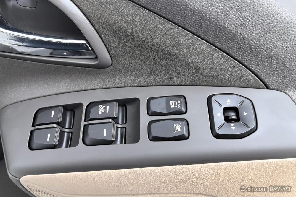 Hyundai ix35 2013 модификация 2.0L Manual 2WD Comfort GL National IV – фото 21