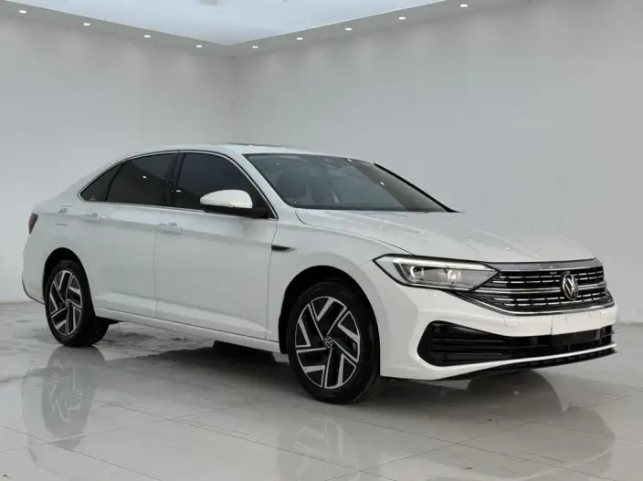 Volkswagen Sagitar 2024 Model 300TSI DSG Beyond Edition