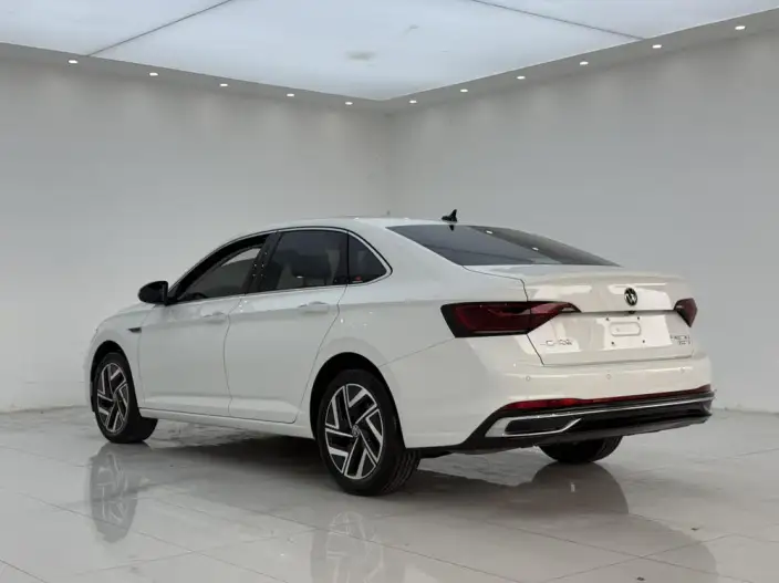 Volkswagen Sagitar 2024 Model 300TSI DSG Beyond Edition