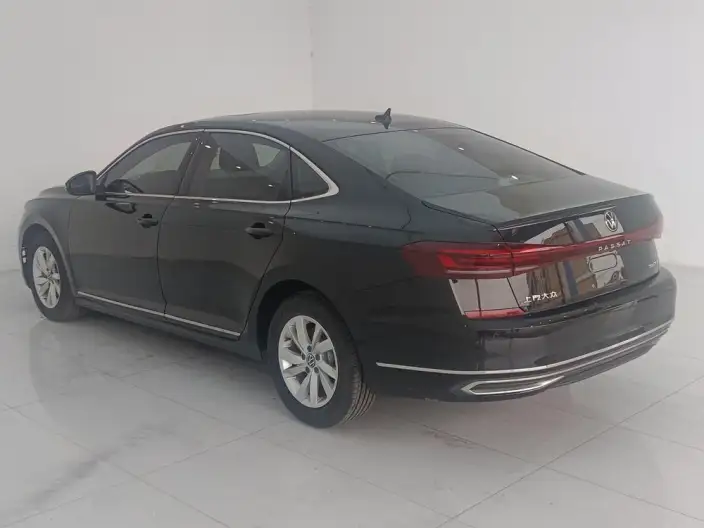 Volkswagen Passat 2023 Model 280TSI Business Edition