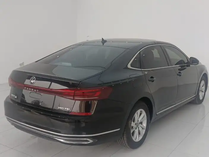 Volkswagen Passat 2023 Model 280TSI Business Edition – фото 6