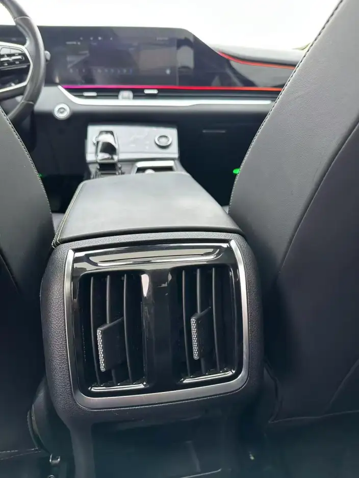 BESTUNE B70 2023 Model Third generation 1.5T Automatic Changxiang Edition Model – фото 8