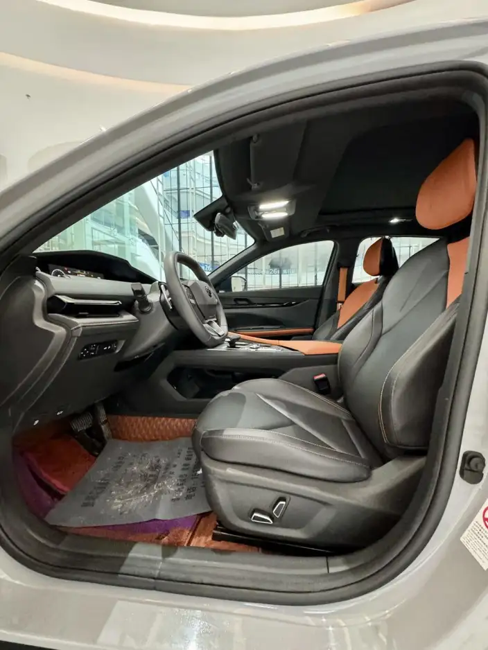 Changan UNI-V 2022 Model 1.5T Noble Model – фото 8