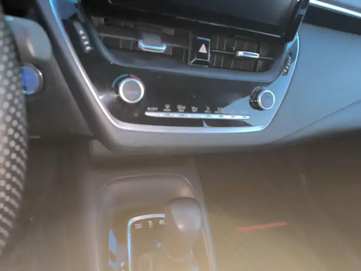 Toyota Corolla 2021 Model Hybrid 1.8L E-CVT Elite Edition – фото 8