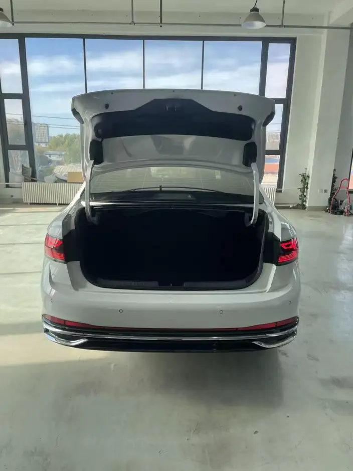 Volkswagen Sagitar 2023 Model 280TSI DSG Beyond Edition Plus – фото 8