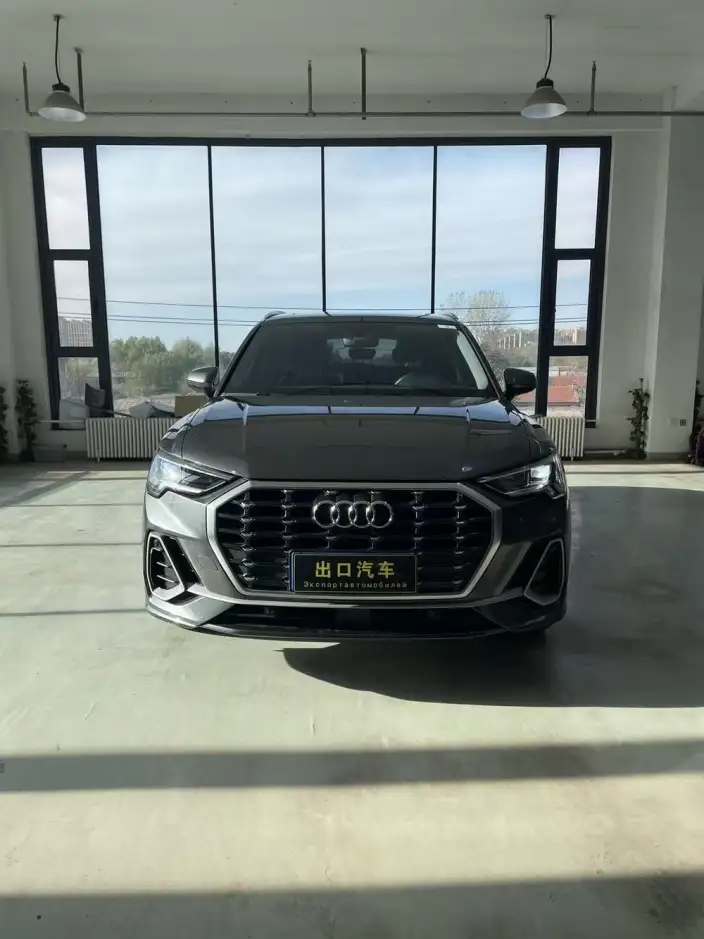 AUDI Q3 2023 Model 35 TFSI Fashion Dynamic Model