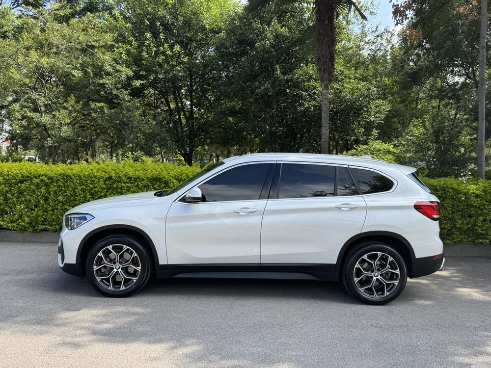 BMW X1 2022 sDrive25Li Leading – фото 3