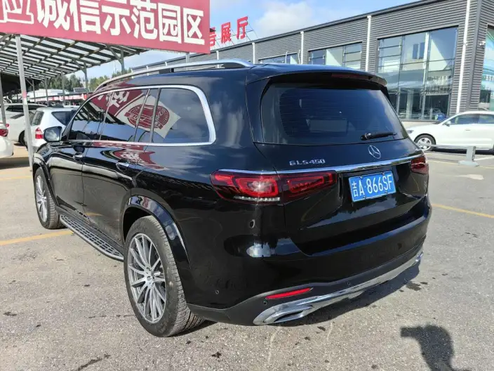 Mercedes-Benz GLS 2023 Model Facelift GLS 450 4MATIC Luxury Model – фото 5