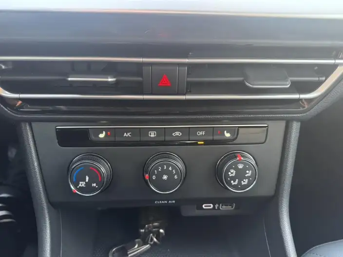 Volkswagen Lavida 2023 Model 1.5L Automatic Five million editions – фото 7