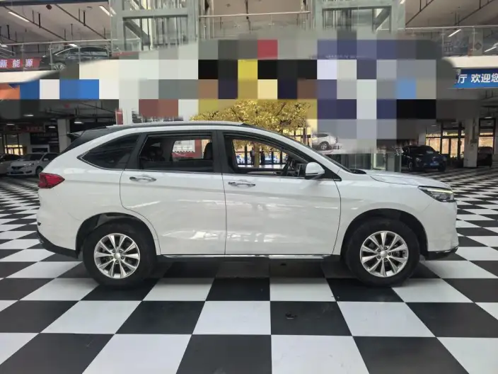 Haval M6 2023 Model PLUS 1.5T DCT Luxury Smart Connect Model – фото 6