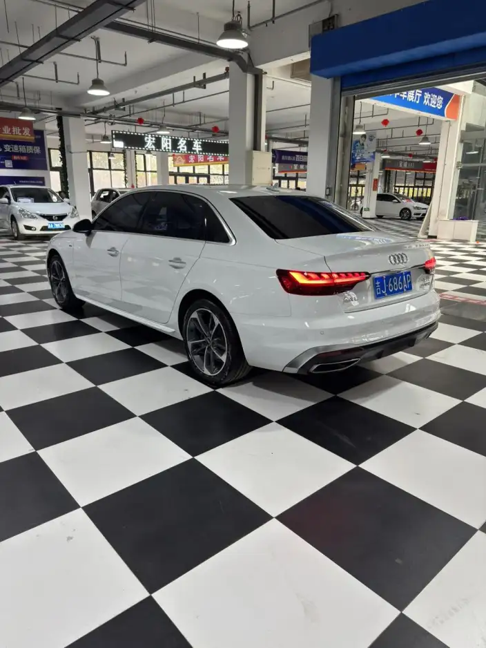 Audi A4 L 2024 Model 40 TFSI Fashion Dynamic Model – фото 4