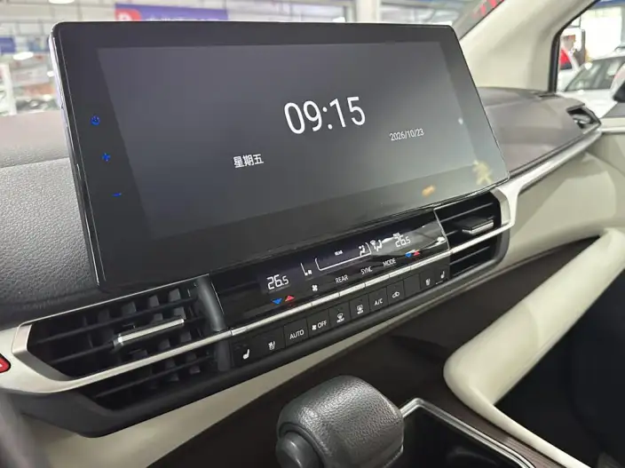 Granvia 2024 Model Intelligent Hybrid 2.5L 2WD Comfort Edition – фото 7
