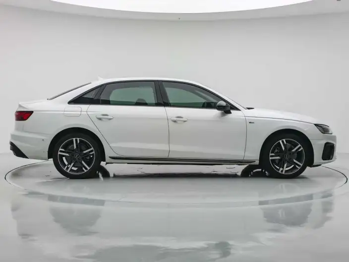 Audi A4 L 2022 Model 40 TFSI Luxury Dynamic Model – фото 8