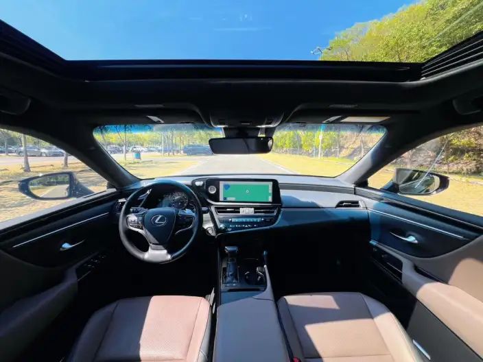 Lexus ES 2022 Model 300h Superior Edition – фото 9