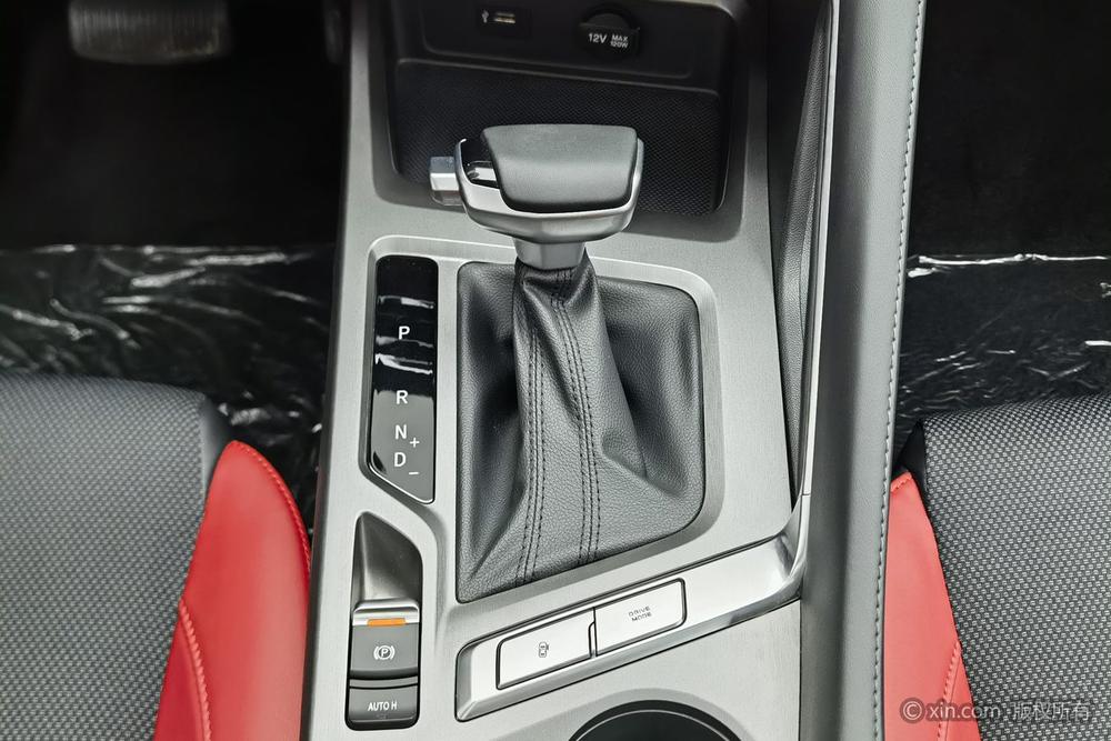 Changan CS35 PLUS Раздел 2023 Changxiang Edition Blue whale NE 1.4T DCT Luxury – фото 14