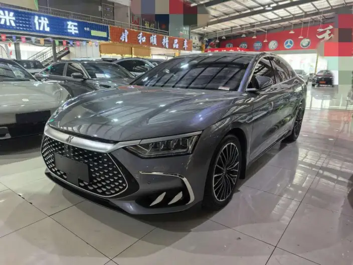 BYD Han DM 2023 Model DM-i Champion Edition 121KM Zunrong Model