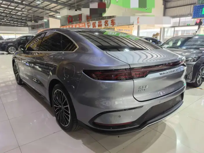 BYD Han DM 2023 Model DM-i Champion Edition 121KM Zunrong Model
