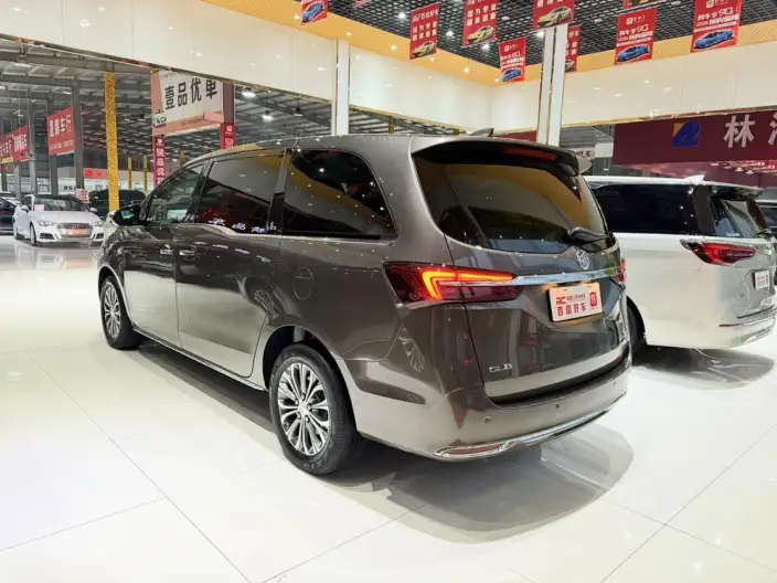 Buick GL8 2023 Model Business class 2.0T Luxury Model