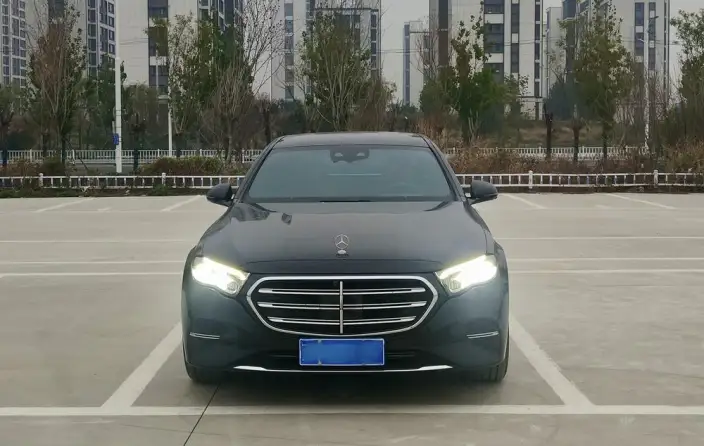 Mercedes-Benz E-Class 2025 Model E 300 L Fashion Model sedan – фото 2