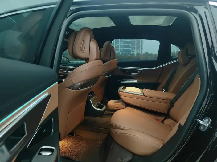 Mercedes-Benz E-Class 2025 Model E 300 L Fashion Model sedan – фото 9