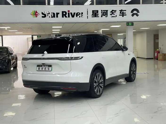 NIO ES8 2023 Model 75kWh – фото 7