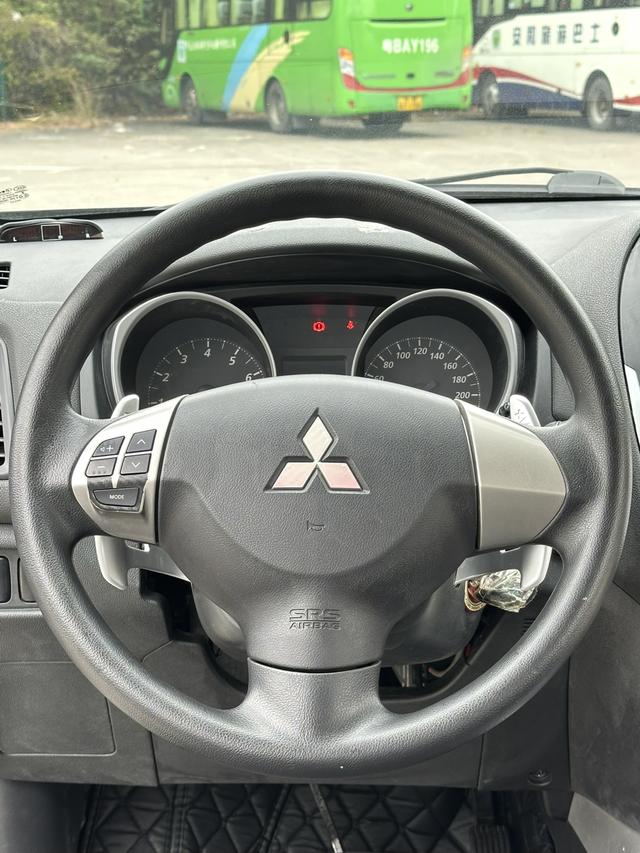 Mitsubishi ASX 2013 модификация 2.0L CVT 2WD Deluxe Edition – фото 14