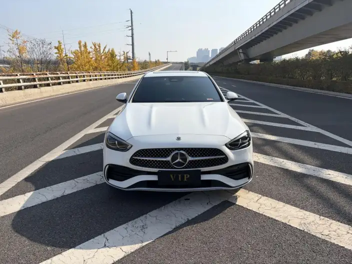 Mercedes-Benz C-Class 2022 Model C 200 L Sports Edition – фото 2