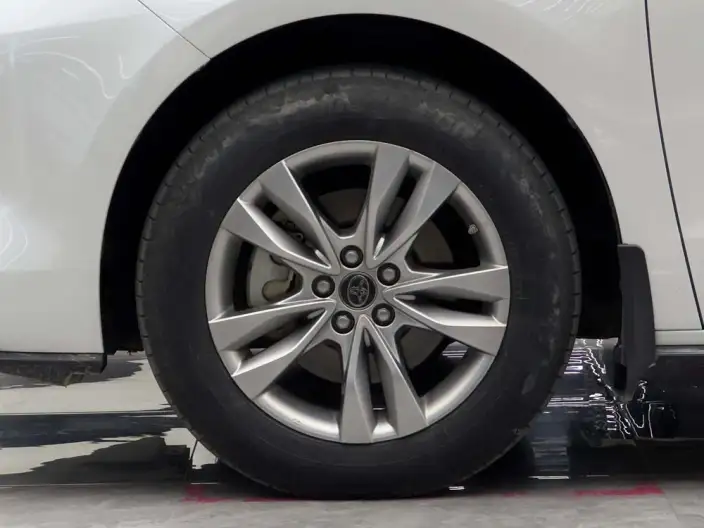 Toyota Sienna 2021 Model 2.5L Hybrid Supreme Edition – фото 4